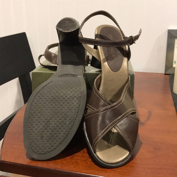 Sandals, high heeled - Picture 4 of 4